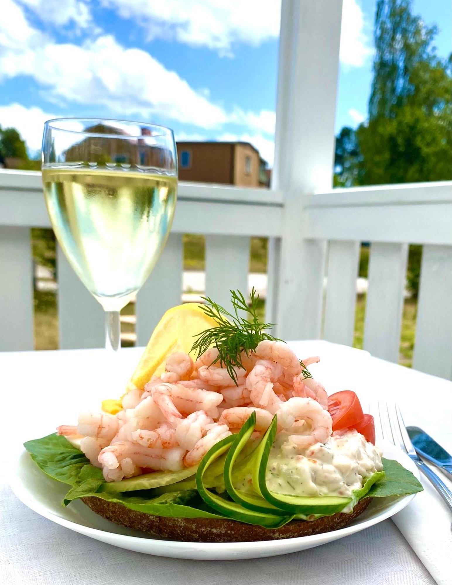 Gullringens Vaerdshus & Hotell Kültér fotó